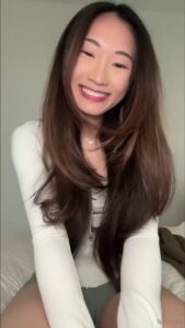 น้องยามาดะ Onlyfans เงี่ยนจัด นิ้วซอยหีเนียนแตกคาหีคาหน้า ร้องครางลั่นห้อง